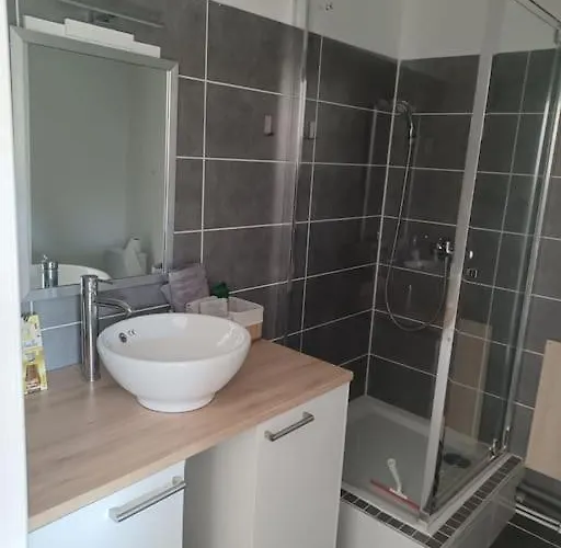 L'escale, A Proximite Immediate De La Gare Dijon